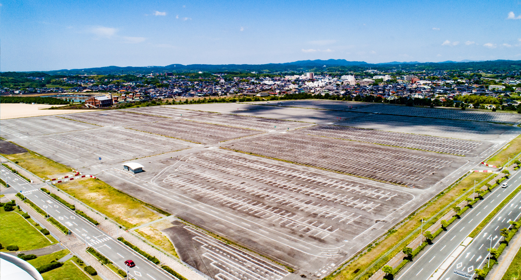 広大な駐車場と県内外からの良好なアクセス